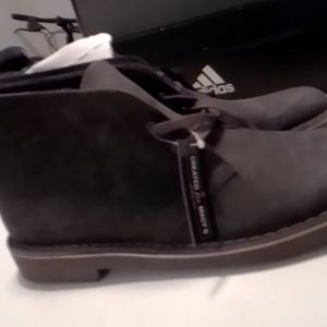 Clarks 12 dark green